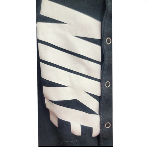Nike Baby Boys' Graphic Logo Footed Coverall size 3 months - Picture 3 of 10